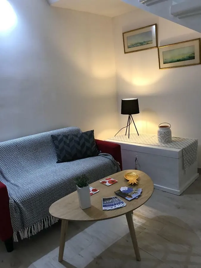 Valletta Spacious Duplex - St.Paul's Apartments